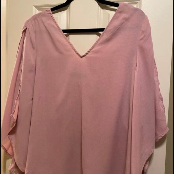 Blush Bow Top - Picture 1 of 3